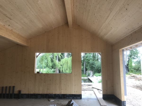 CLT-houtmassiefbouw door Devos BV